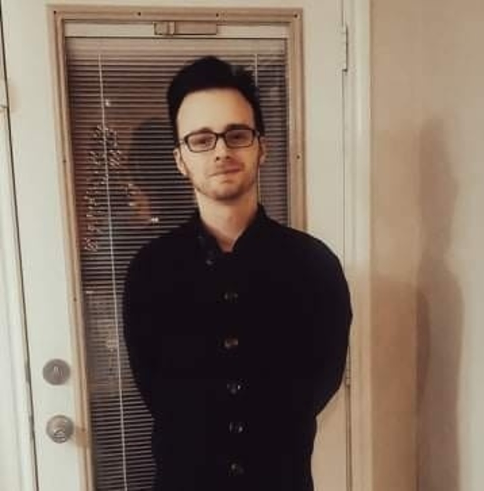 Meet your Posher, Drew